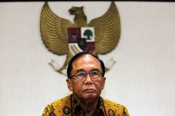 10. menatap ke depan mantan ajudan bung karno atau soekarno, sidarto danusubroto) foto. sindonews