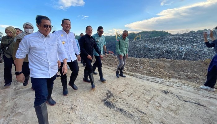 kunjungan menteri lingkungan hidup, hanif faisol nurofiq ke tempat pemrosesan akhir ( tpa) sambutan pada kamis (3:7:2025). (ist)