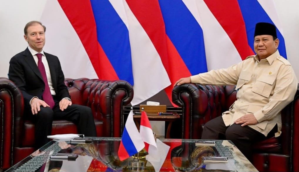 presiden prabowo subianto menerima kunjungan kehormatan wakil perdana menteri pertama federasi rusia denis v. manturov