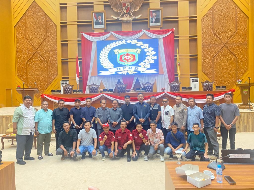 Toko Ritel Modern di Samarinda Laris Manis, Toko Kelontong Tradisional Meringis img 20251029 wa0040