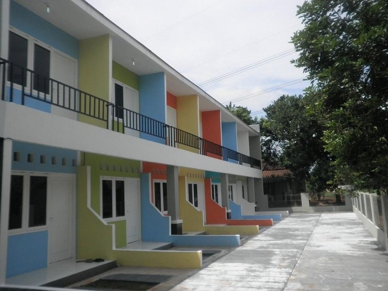 kosan minimalis berwarna warni