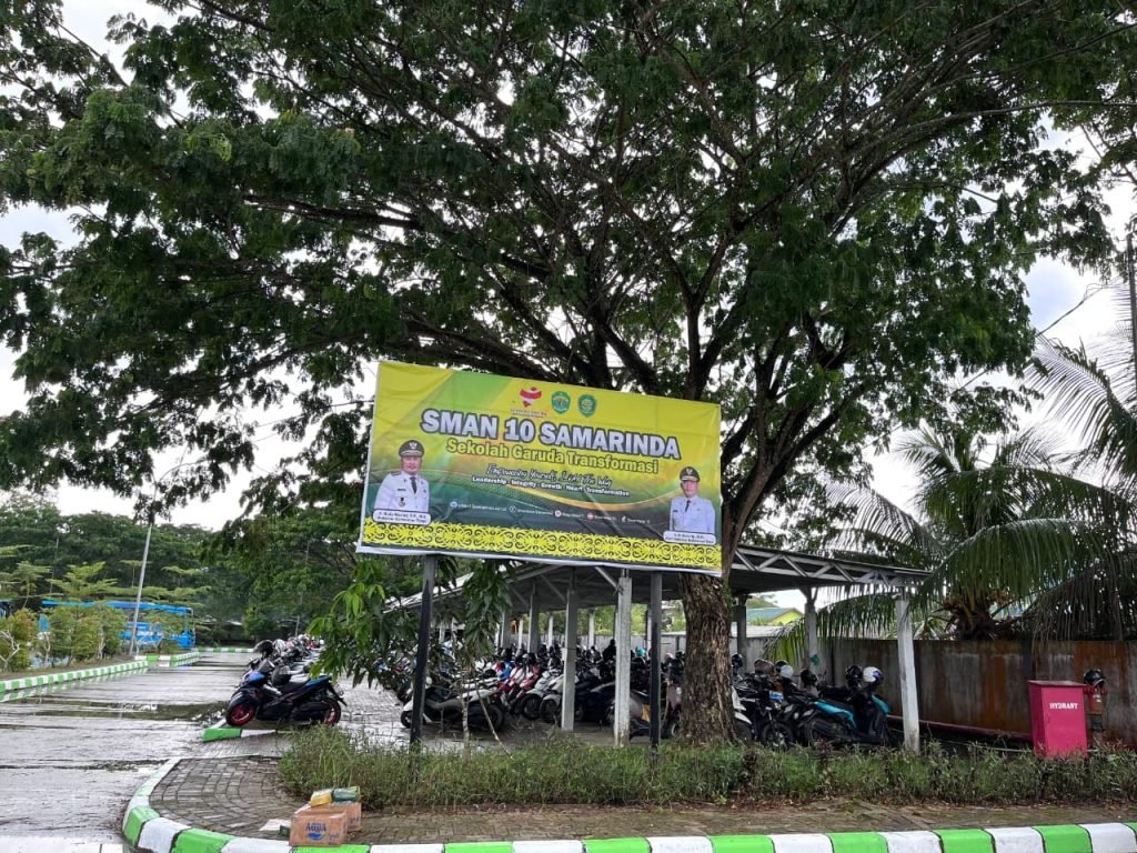 Transformasi Pendidikan Kaltim Dimulai dari SMAN 10 Samarinda, Siap Cetak Lulusan Berkelas Dunia whatsapp image 2025 10 10 at 13.51.31 8fcae4d9