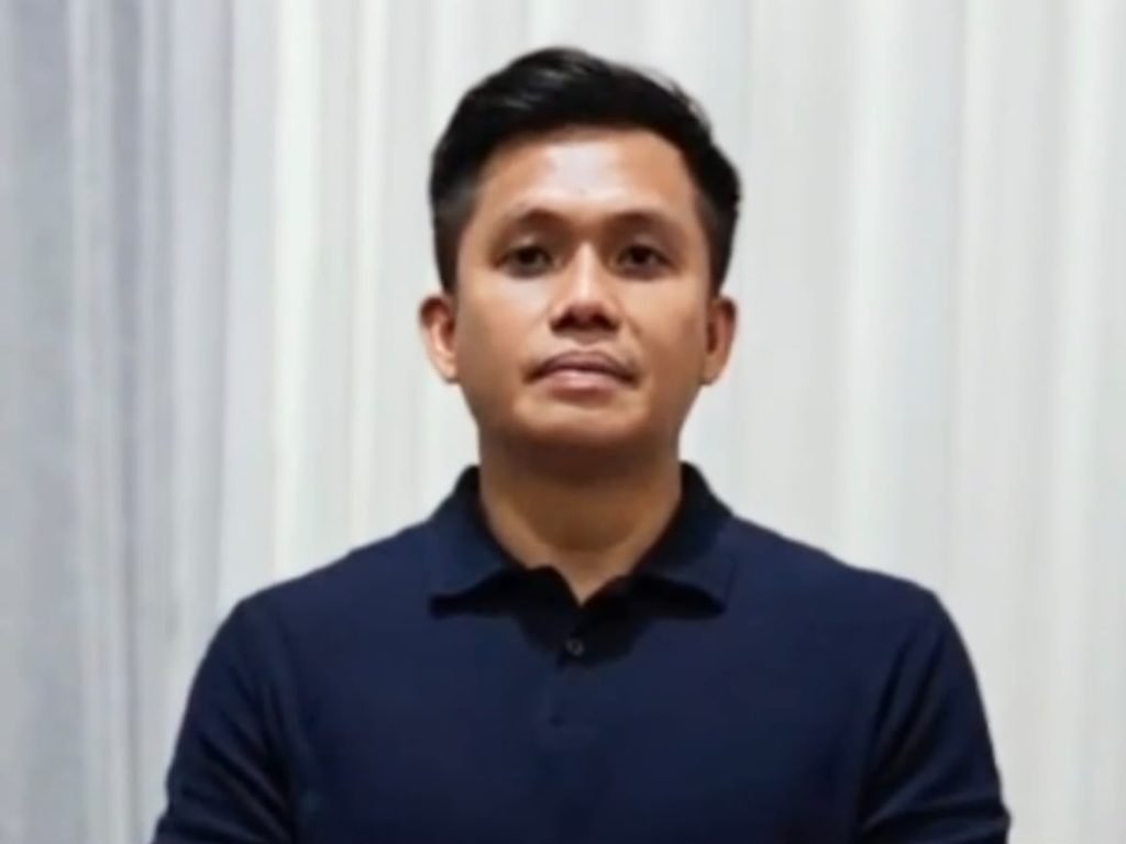 Akui Sikapnya Arogan, Ajudan Rudy Mas’ud Akhirnya Minta Maaf usai Insiden Senggol Mahasiswa GMNI whatsapp image 2026 10 21 at 09.04.23